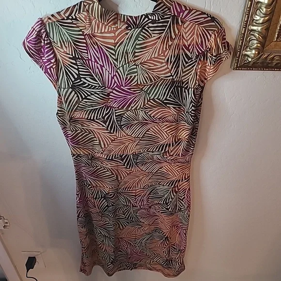 Earth color's leaf print dress. - Picture 4 of 4